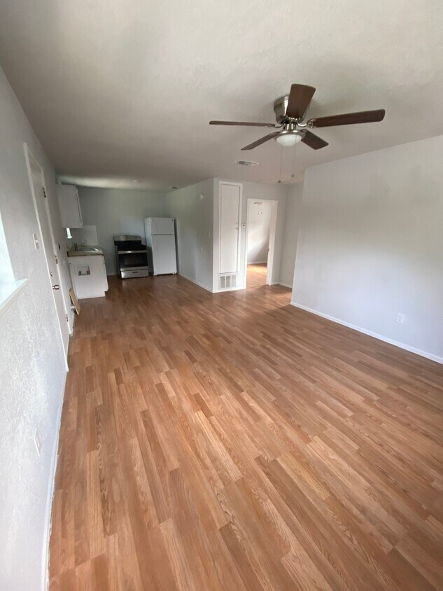 1500 Escalon Ave Unit 701, San Antonio, TX 78221 Apartments 1500