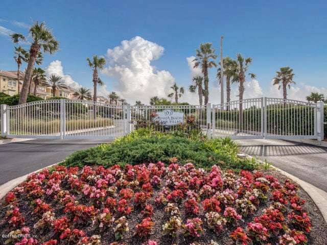 Gated Entry - 120 S Serenata Dr