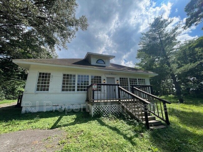 Foto del edificio - 8457 E Kerrville Rosemark Rd
