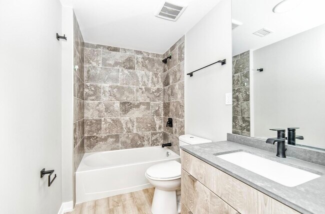 Building Photo - 70 King Street East