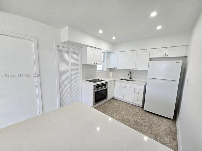 Foto del edificio - 3245 SW 88th Ct
