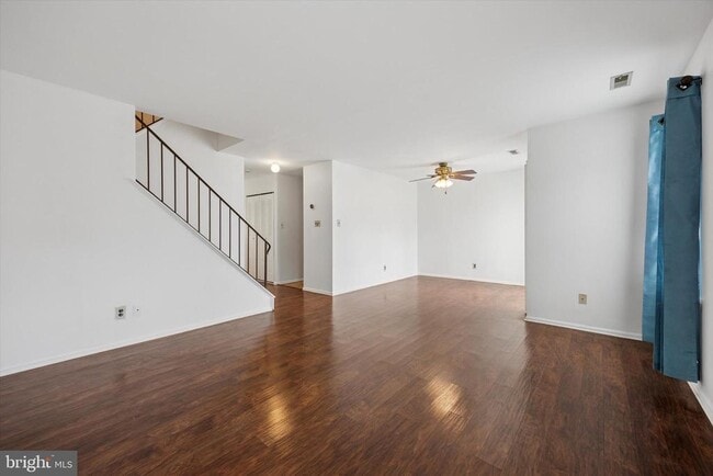 Foto del edificio - 188 S Hill Dr