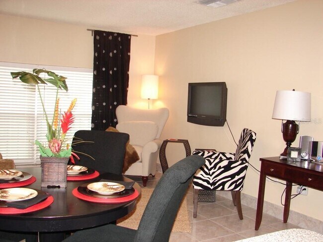Foto del edificio - 2700 Bayshore Blvd