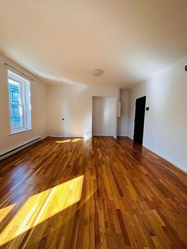 Photo - 6757 Germantown Ave Apartment