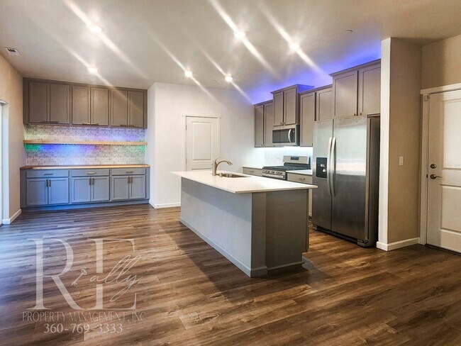 Foto del edificio - Air Conditioned Home Adjacent to Bay Trail Reserve