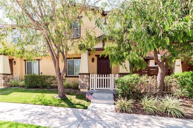 Foto principal - 3223 N Ventura Rd