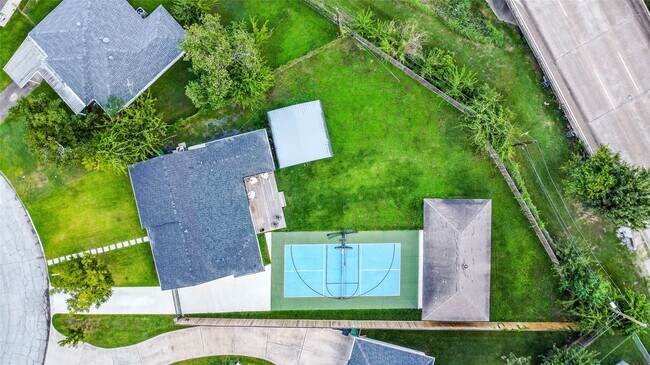 Foto del edificio - 2550 Roy Cir