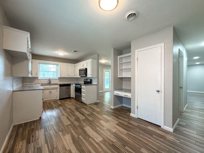 Building Photo - 3309 S.53rd Street-