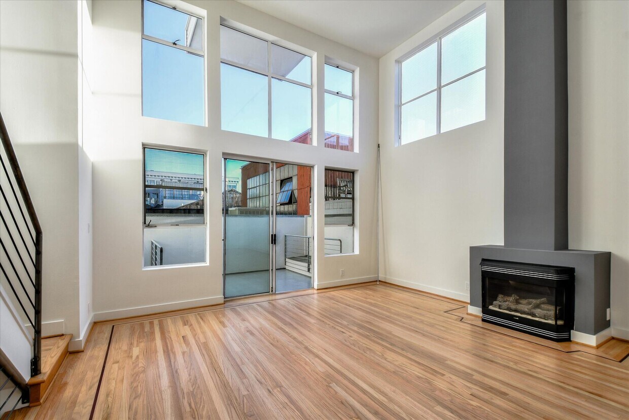 Primary Photo - 1375 Harrison St