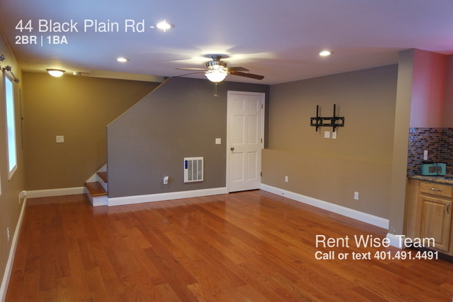 Building Photo - 44 Black Plain Rd