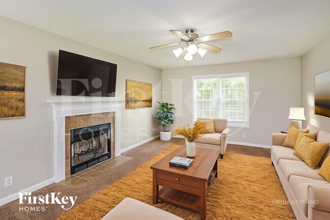 Foto del edificio - 1393 Jenny Ln