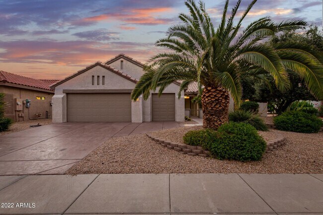 Building Photo - 20018 N Shadow Mountain Dr