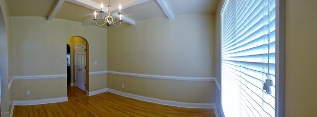 Building Photo - 400 Grey Squirrel Ct
