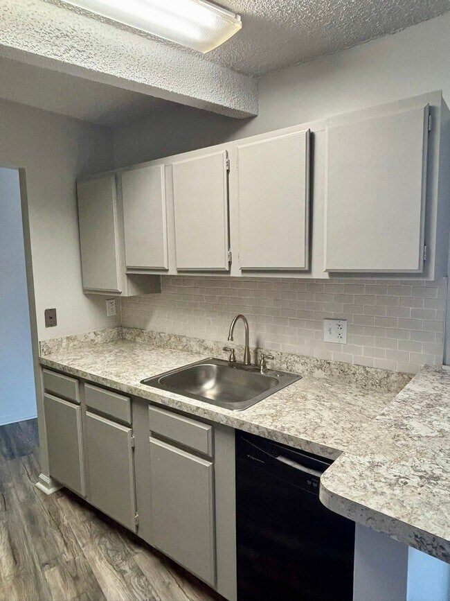 Foto del edificio - 1400 Millersport Hwy
