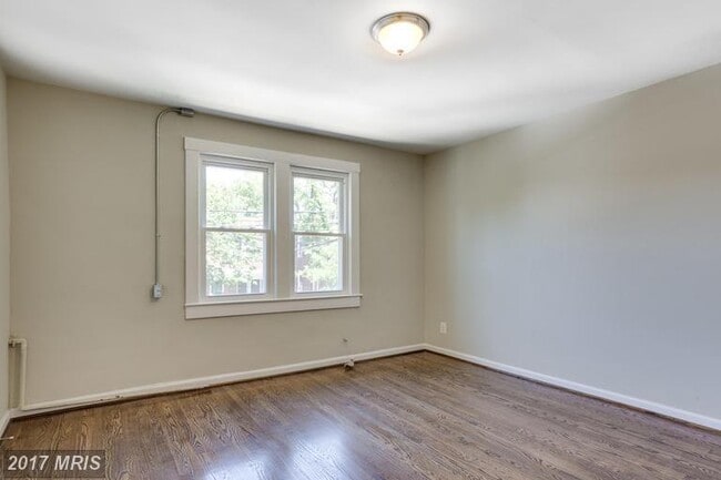 Building Photo - 1411 Ridge Pl SE