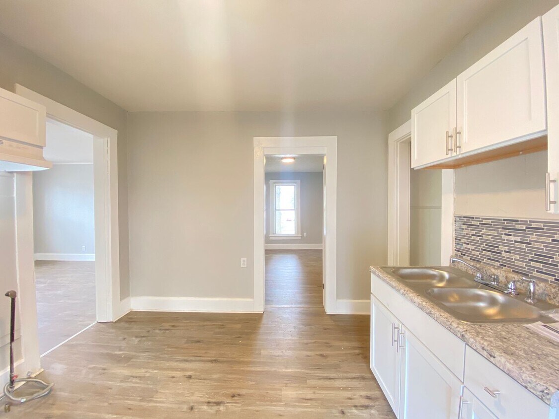Foto principal - 323 Harrison St