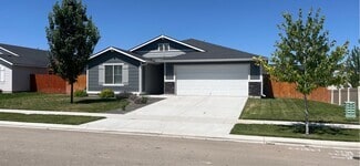 Building Photo - 7748 E Bratton Dr