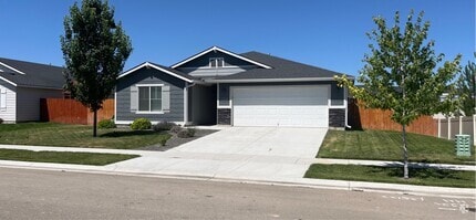 Building Photo - 7748 E Bratton Dr