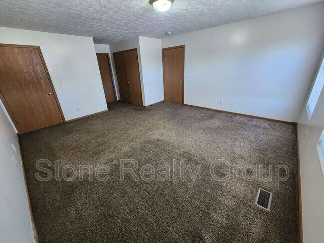 Foto del edificio - 671 N 25th St
