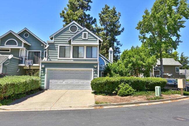 Building Photo - 4346 Fairlands Dr