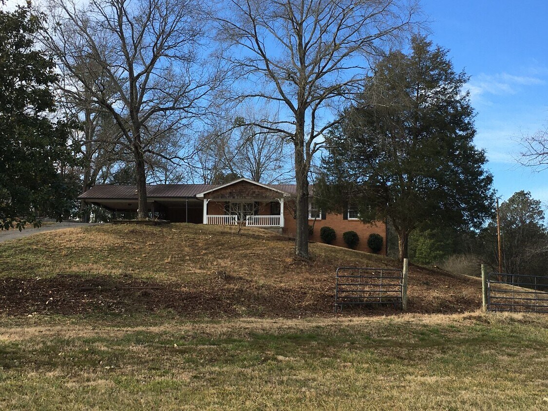 Foto principal - 3/1.5 Country House in Adairsville $1,595