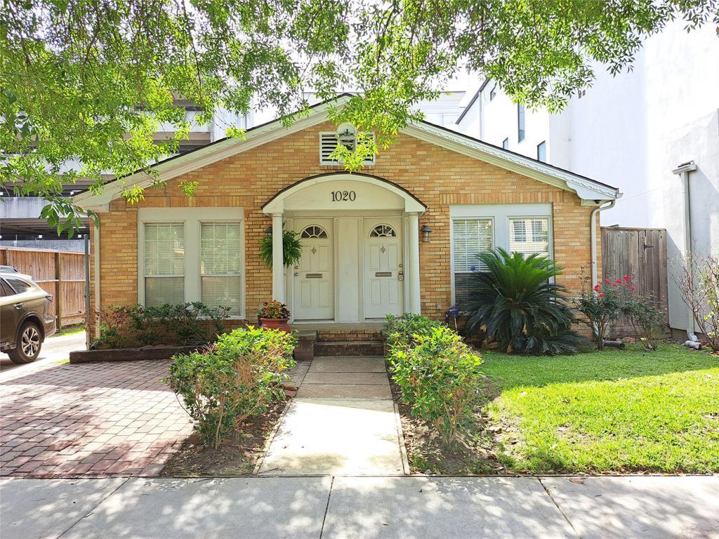 1020 Crocker St Unit A, Houston, TX 77019 Room for Rent in Houston