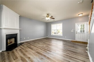 Building Photo - 1044 Prestwyck Ct