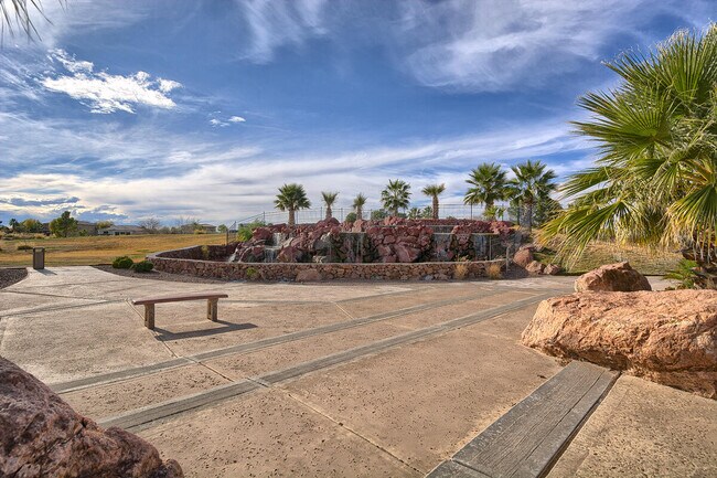 Building Photo - 6030 Laguna Vista Dr