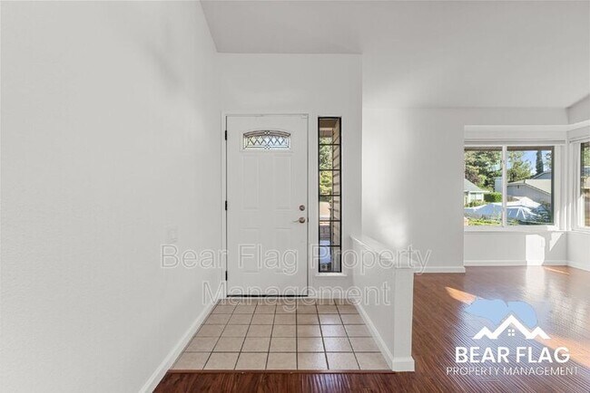 Foto del edificio - 136 Rambling Dr