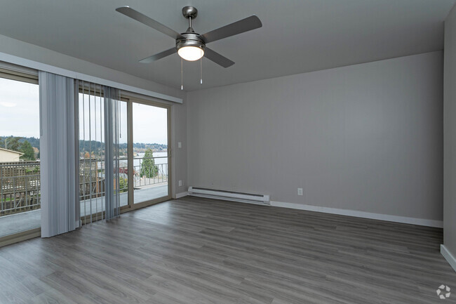 2BR, 2BA - 1,050SF - Sheridan Beach Terrace