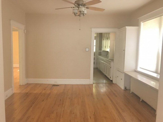 Foto del edificio - 6712 Bartmer Ave
