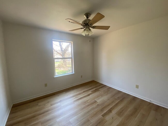 Building Photo - Remodeled 3 Bedroom Home near St Bernard's Hospital