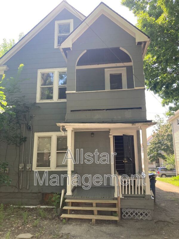 Foto del edificio - 2785 E 117th St