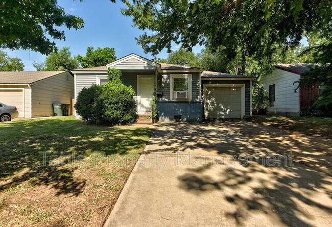 Foto del edificio - 2321 McCracken Drive