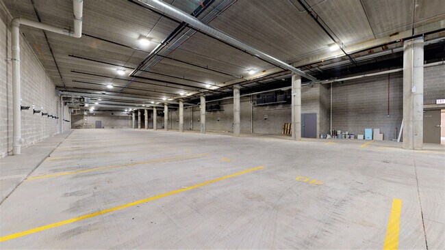 Foto del edificio - 4758 N Laramie Ave