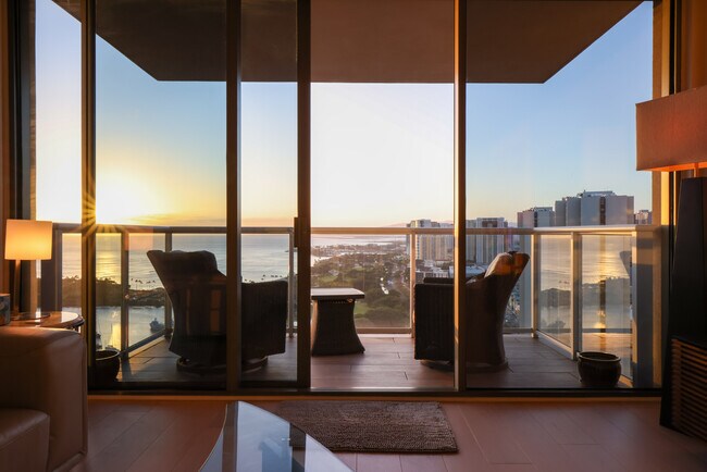 VISTAS AL OCÉANO - 1551 Ala Wai Blvd