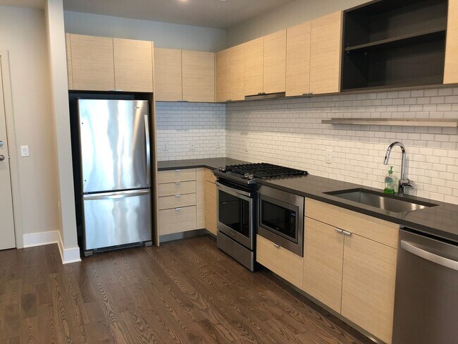 Building Photo - When Style and Location Matter!