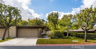 Building Photo - 8 Montanas Sud