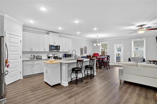 Building Photo - 2805 Harmony Trail Rd