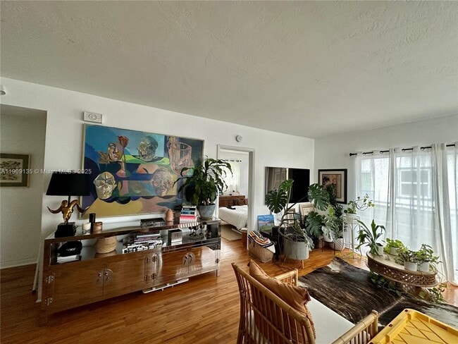 Foto del edificio - 1135 101st St