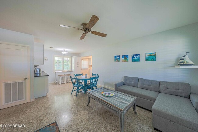 Foto del edificio - 3948 Cardinal Blvd