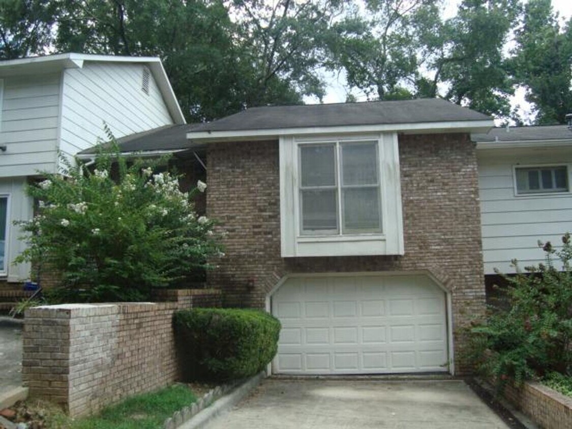 Foto principal - Three bedroom/2bathroom Condo available fo...