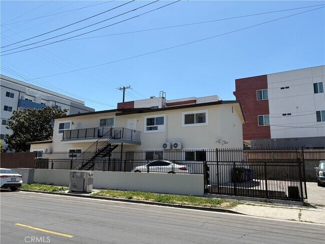 Foto del edificio - 1103 S Hobart Blvd