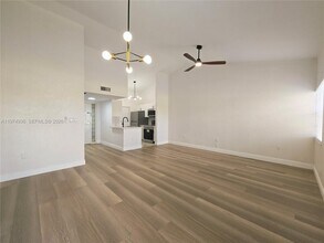 Building Photo - 2881 N Oakland Forest Dr