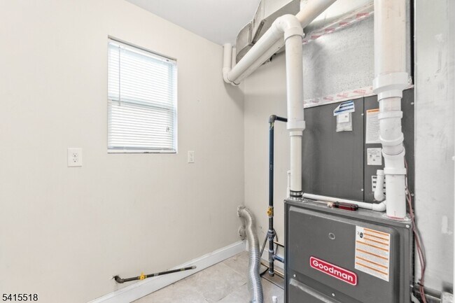 Foto del edificio - 280 S 20th St