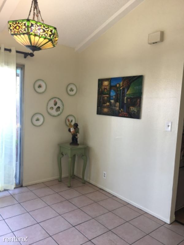 Foto del edificio - 429 S Alhambra Ave