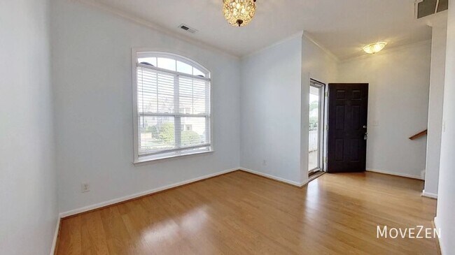 Building Photo - 14852 Scothurst Ln Charlotte NC 28277 Wood...