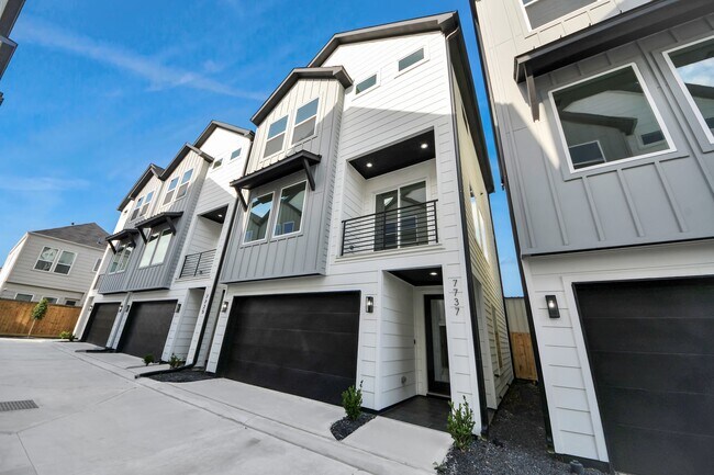 Building Photo - 7737 Hammerly Blvd