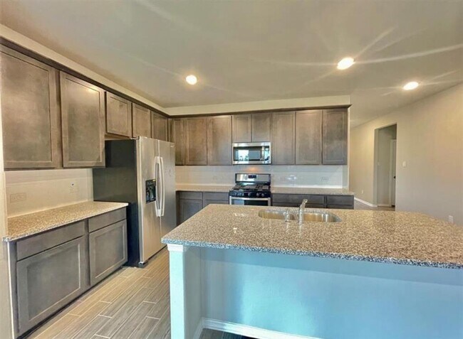 Building Photo - 14536 Jelly Pnes Dr