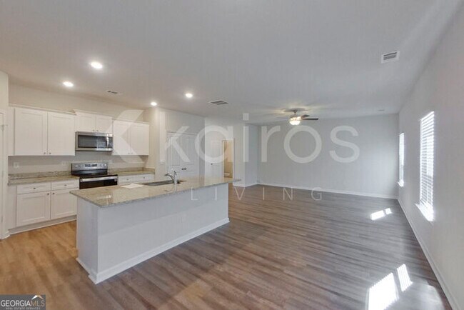 Building Photo - 3564 Bridgewood Dr